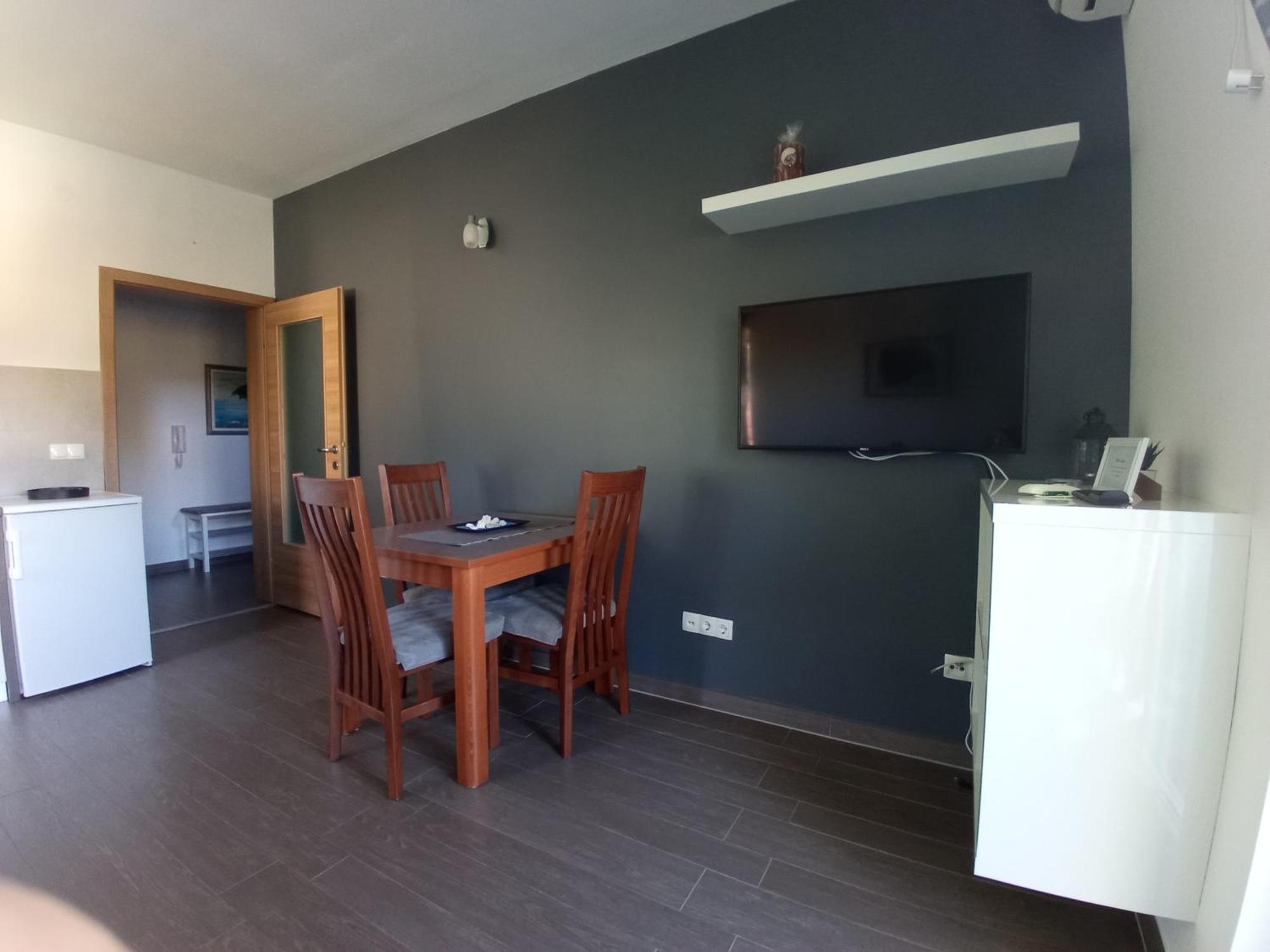 Villa Luce Apartment House Karlobag Exterior photo